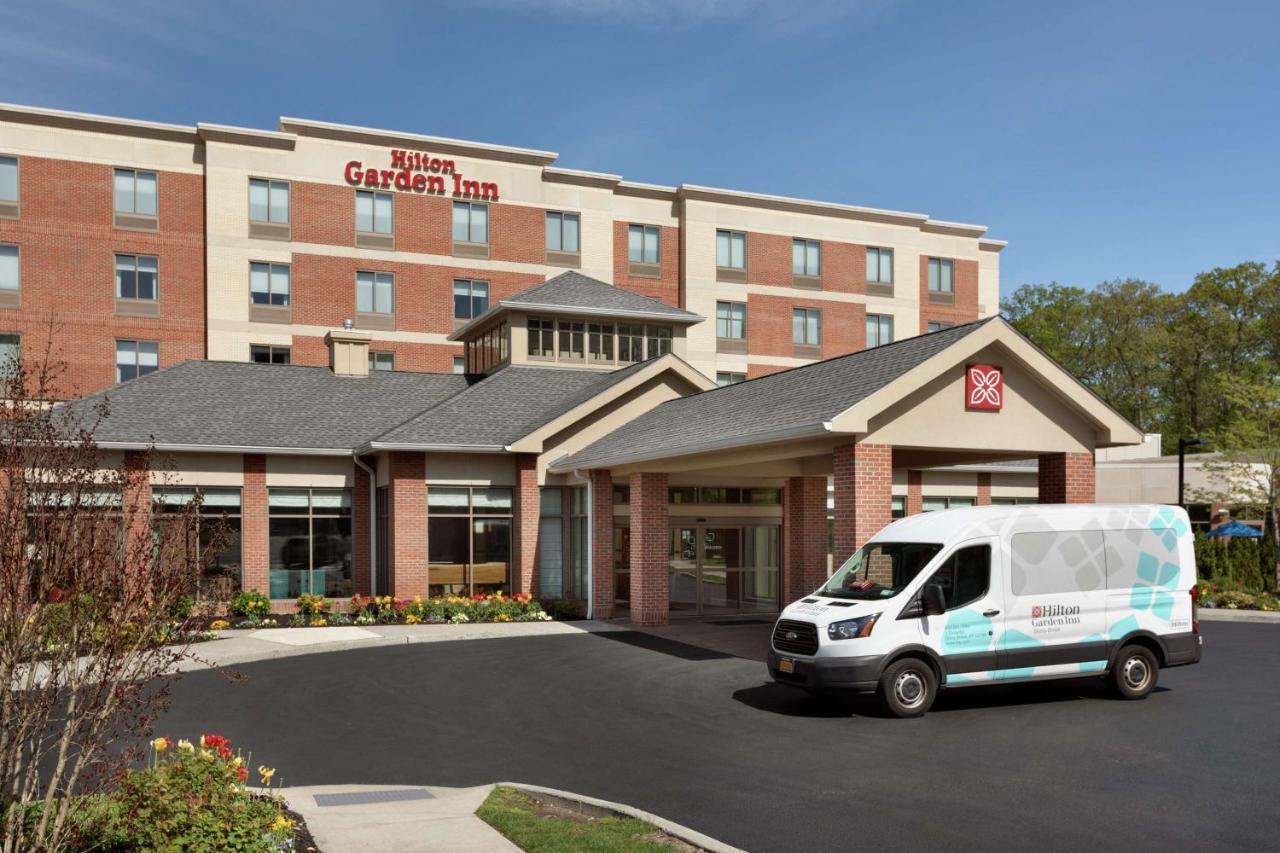 Hilton Garden Inn Stony Brook Eksteriør billede