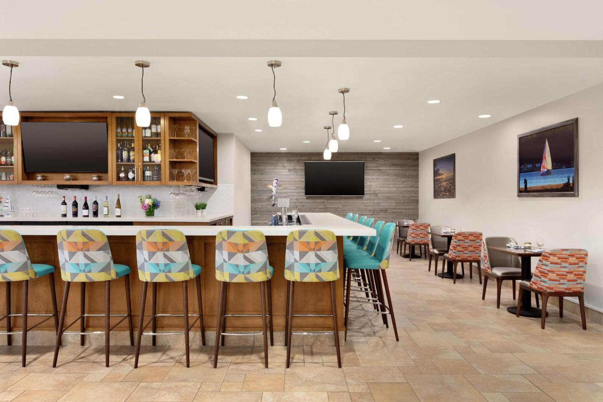Hilton Garden Inn Stony Brook Eksteriør billede