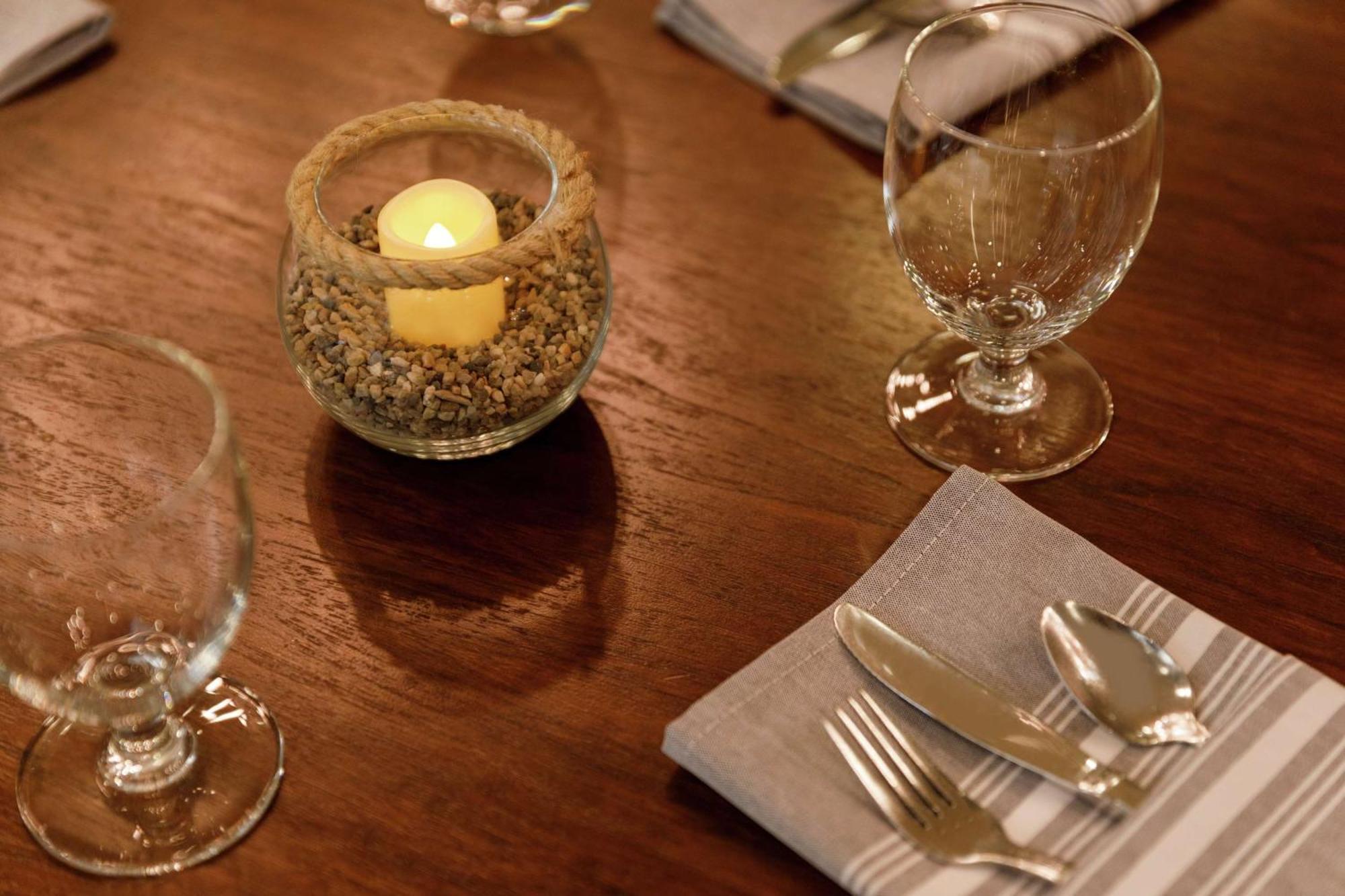 Hilton Garden Inn Stony Brook Eksteriør billede