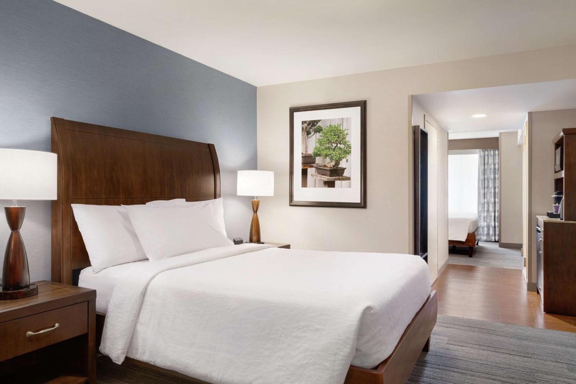 Hilton Garden Inn Stony Brook Eksteriør billede