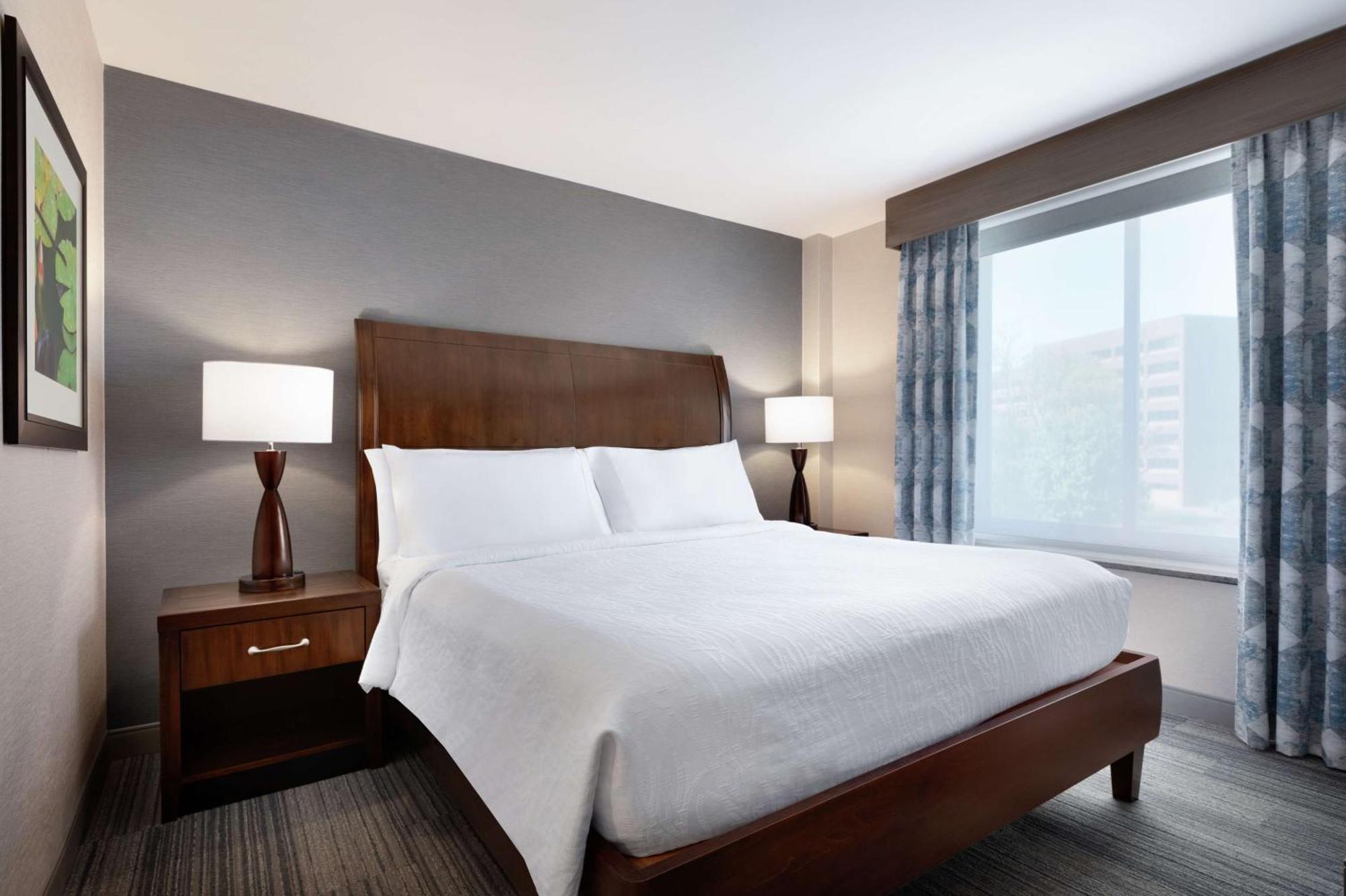 Hilton Garden Inn Stony Brook Eksteriør billede
