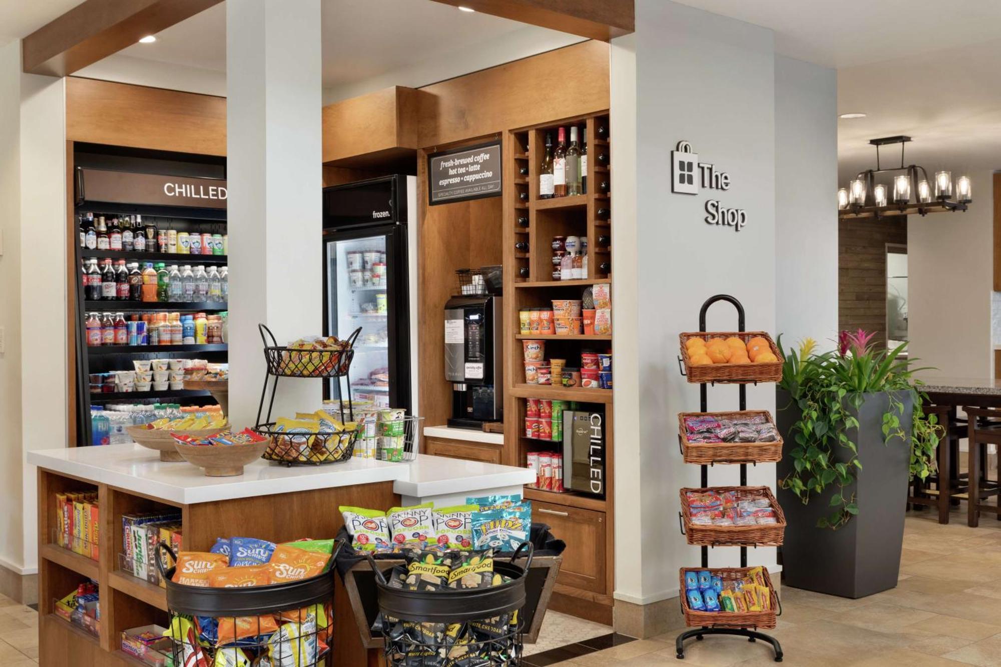 Hilton Garden Inn Stony Brook Eksteriør billede