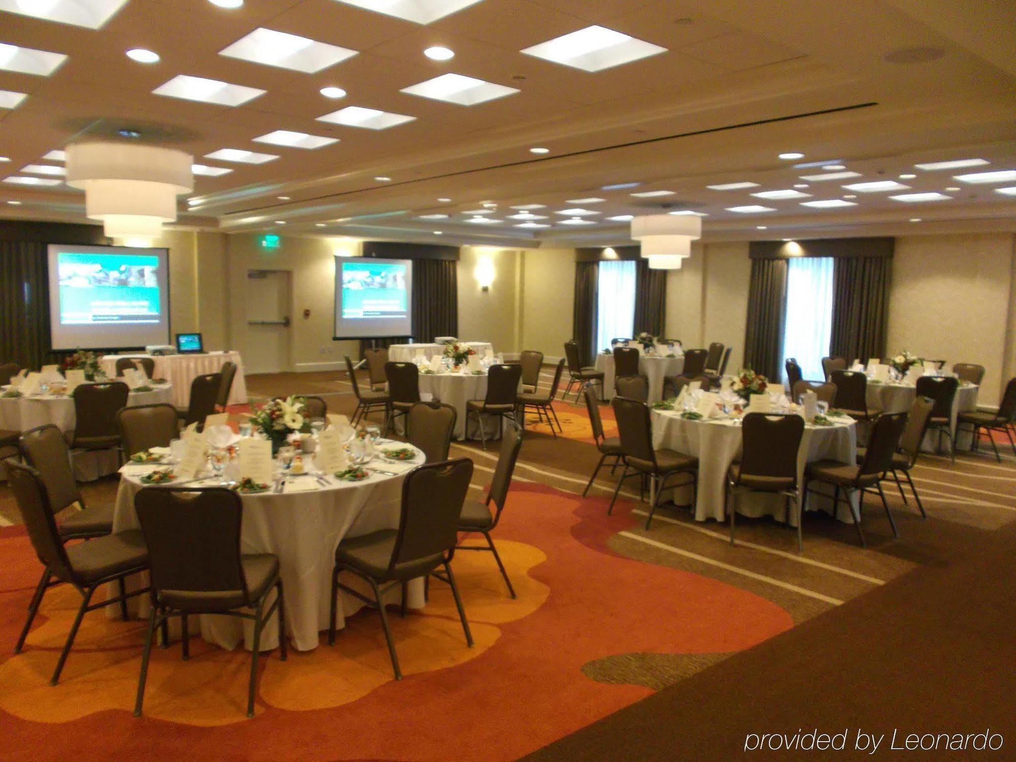 Hilton Garden Inn Stony Brook Eksteriør billede
