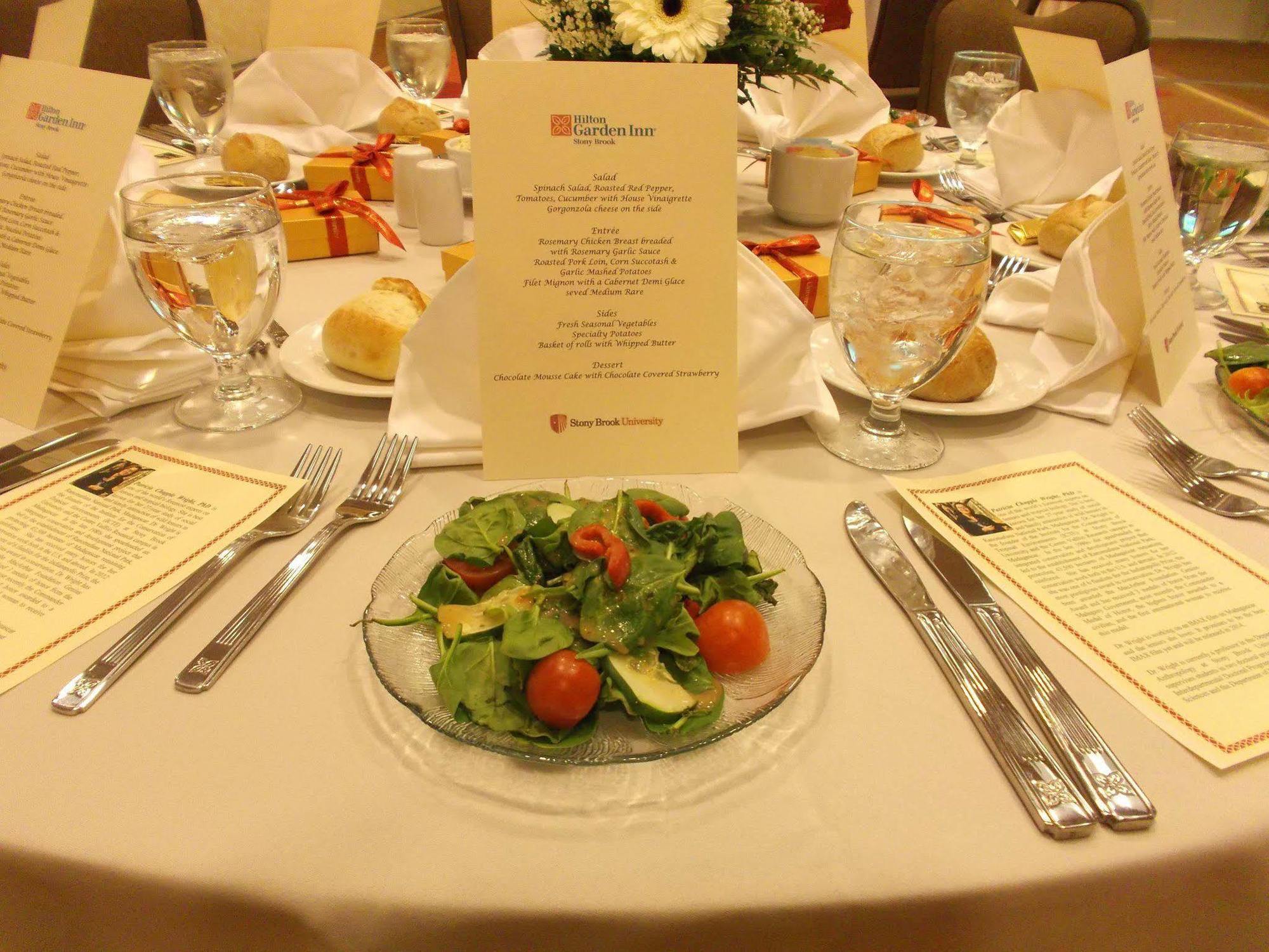 Hilton Garden Inn Stony Brook Eksteriør billede